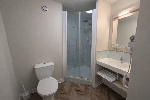 Chambre twin, lits jumaux, hôtel Les bruyères, A63, sud